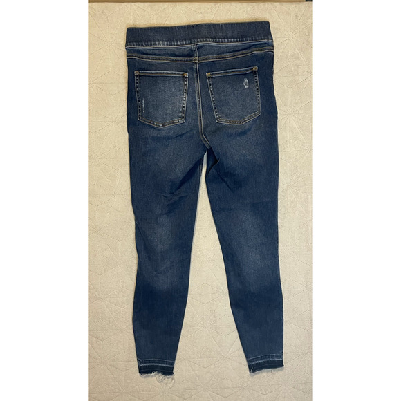 Spanx Jeans Women's Size Small, Blue, Distressed, Pull On Jeans, Shapewear Jeans - Picture 2 of 5
